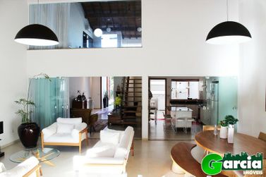 Sobrado &agrave; venda - 300m&sup2; - Jardim Veleiros