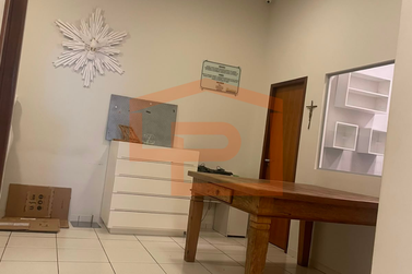 Sala Comercial para alugar - 170m&sup2; - Zona III