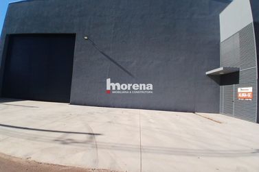 Sal&atilde;o Comercial para alugar - 1000m&sup2; - Parque Industrial II