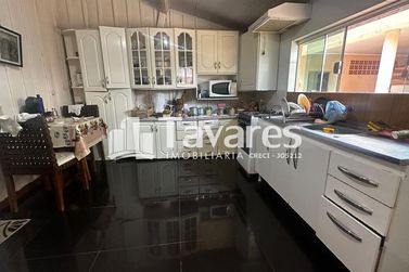 Casa &agrave; venda - 180m&sup2; - Zona II