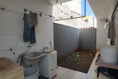 Casa &agrave; venda - 96m&sup2; - Parque Colina Verde