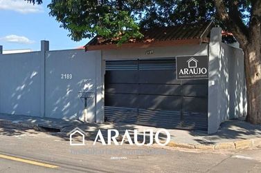 Casa &agrave; venda - 250m&sup2; - Jardim Uni&atilde;o