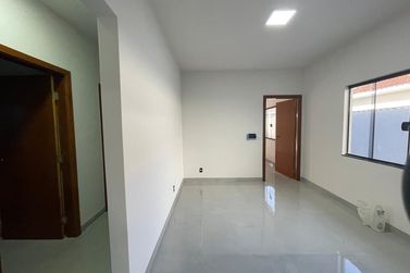 Casa para alugar - 277m&sup2; - ZONA I-A