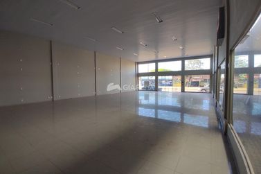 Sala Comercial &agrave; venda - 345m&sup2; - CENTRO