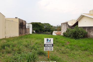 Terreno &agrave; venda - 450m&sup2; - Parque Cidade Jardim