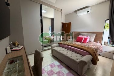 Casa &agrave; venda - 105m&sup2; - Portugu&ecirc;s