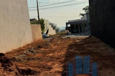 Terreno &agrave; venda - 126m&sup2; - Jardim das Cerejeiras