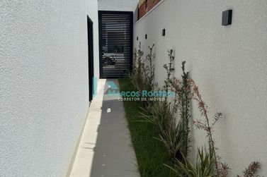 Casa &agrave; venda - 148m&sup2; - Paysage Essenza Condom&iacute;nio