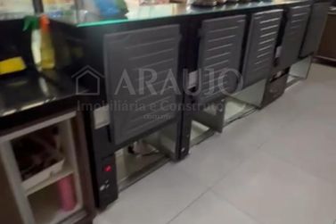 Sobrado &agrave; venda - 600m&sup2; - Centro