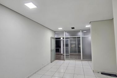 Sal&atilde;o Comercial &agrave; venda - Zona I