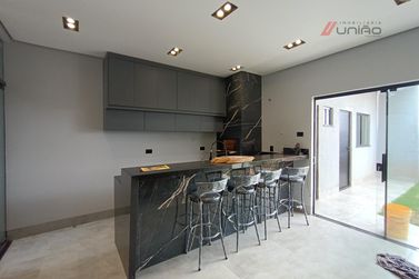 Casa &agrave; venda - 135m&sup2; - Jardim Caravelle