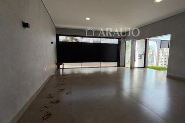 Casa para alugar - 195m&sup2; - Parque Residencial Interlagos II