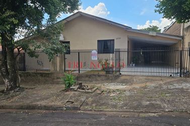Casa &agrave; venda - 207m&sup2; - JARDIM IGUACU