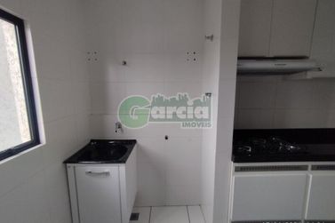 Apartamento &agrave; venda - 67m&sup2; - Zona III