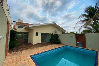 Casa &agrave; venda - 250m&sup2; - Zona II