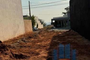 Terreno &agrave; venda - 126m&sup2; - Jardim das Cerejeiras