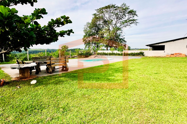 Ch&aacute;cara &agrave; venda - 4000m&sup2; - &Aacute;rea Rural