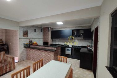 Casa &agrave; venda - 178m&sup2; - Zona VI