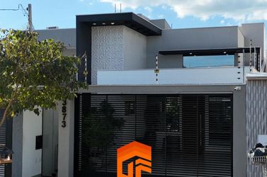 Casa &agrave; venda - 130m&sup2; - Jardim Interlagos