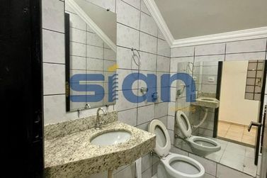 Casa para alugar - 180m&sup2; - Zona I