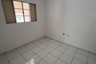 Casa para alugar - 80m&sup2; - Parque Bandeirantes