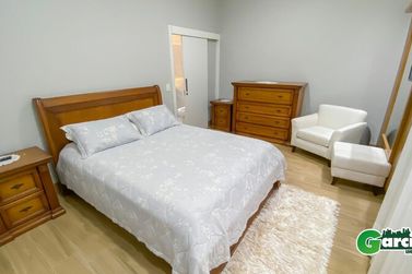 Casa &agrave; venda - 261m&sup2; - -