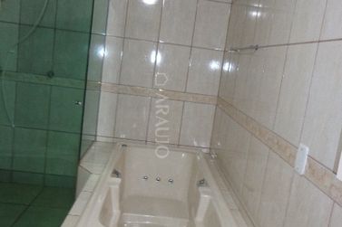 Casa &agrave; venda - 330m&sup2; - Jardim Panorama