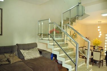 Sobrado &agrave; venda - 218m&sup2; - Zona II