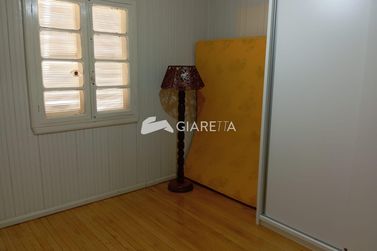 Casa &agrave; venda - 210m&sup2; - CENTRO