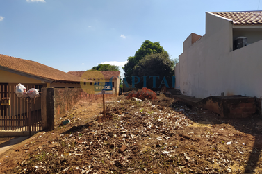 Terreno &agrave; venda - 245m&sup2; - Centro