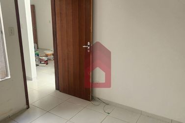 Casa &agrave; venda - 63m&sup2; - Jardim Sakai