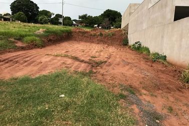 Terreno &agrave; venda - 180m&sup2; - Parque Melhoramentos