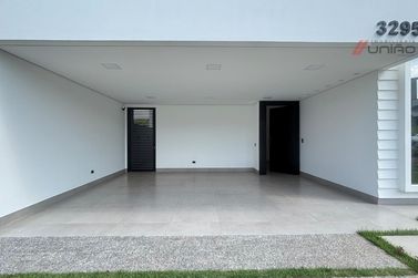 Casa &agrave; venda - 250m&sup2; - Residencial Royal Garden