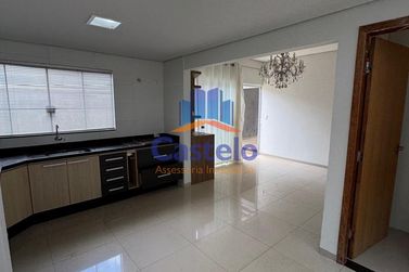 Casa para alugar - 187m&sup2; - ZONA IV