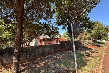 Terreno &agrave; venda - 661m&sup2; - CENTRO