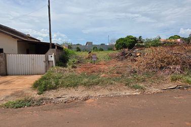 Terreno &agrave; venda - 675m&sup2; - CENTRO