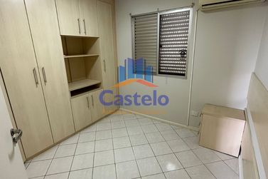 Apartamento &agrave; venda - 70m&sup2; - ZONA II