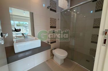 Sobrado para alugar - Zona III