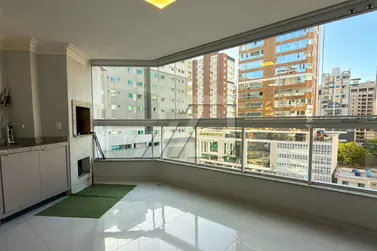 Apartamento &agrave; venda - 120m&sup2; - Meia Praia