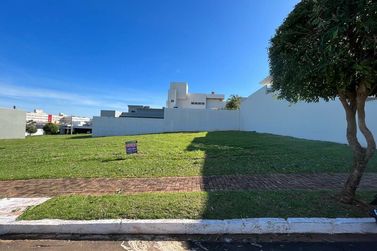 Terreno &agrave; venda - 432m&sup2; - -