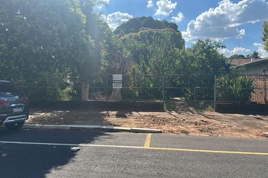 Terreno &agrave; venda - 525m&sup2; - Zona I