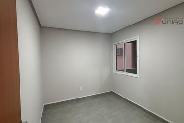 Apartamento para alugar - 77m&sup2; - Zona VII