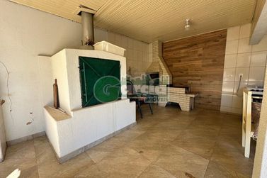 Casa &agrave; venda - 300m&sup2; - Parque San Remo I