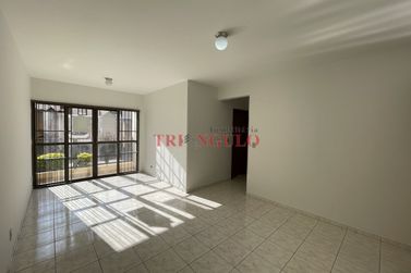 Apartamento para alugar - 61m&sup2; - ZONA I