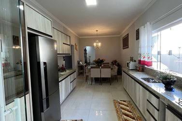 Casa &agrave; venda - 158m&sup2; - Jardim Birig&uuml;i