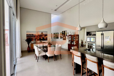 Casa &agrave; venda - 261m&sup2; - Zona II