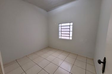 Casa para alugar - 324m&sup2; - Zona I