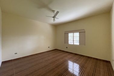 Casa para alugar - 169m&sup2; - JARDIM IGUACU