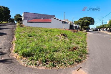 Terreno &agrave; venda - 241m&sup2; - Zona V