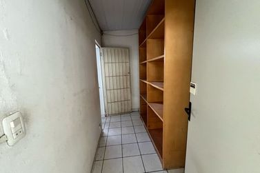 Sal&atilde;o Comercial &agrave; venda - Zona I